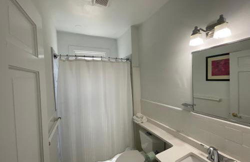 Large DUPLEX Apt 2Bdrm 1Den-Metro - Foto 20