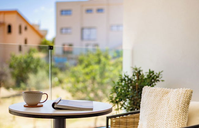 Sanders Eduardovich Limassol - Foto 32