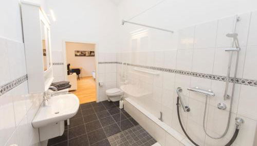 LokoMotel-Wohnung, Luxus Ferienwohnung im Lokschuppen - Foto 5