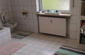 Helle schöne Dachgeschosswohnung mit Balkon - Foto 26