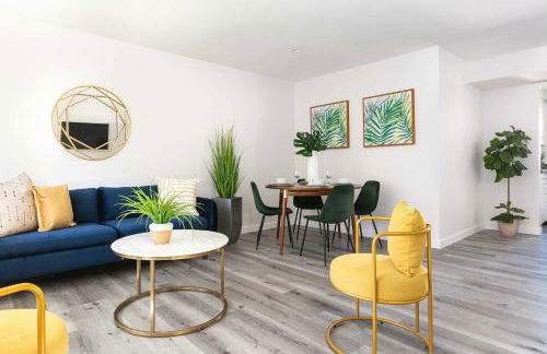 Luxury 2BR Apartment Great Area with Parking - Foto 1