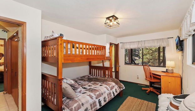 Everwood Serenity Treehouse on Sledding Hill - Foto 4, Habitación