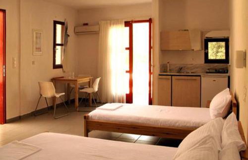 Kyfanta, studios & apartments in Kyparissi - Photo 2