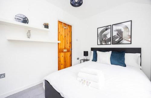 4 Bed , Monthly & Weekly Offers , Ideal For Contractors , Relocation & Leisure Stays - Photo 12