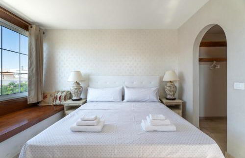 La Caleta Luxury Seaside Villa with 3 Bedrooms and Private Pool - Foto 11