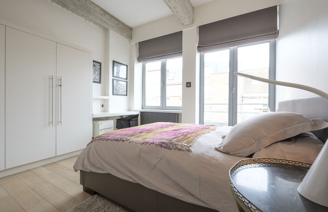 The Monarch - Foto 3