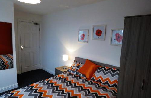 StayNEC Moat House Birmingham - For Company, Contractor and Leisure Stays - NEC, HS2, JLR, Airport - Foto 16