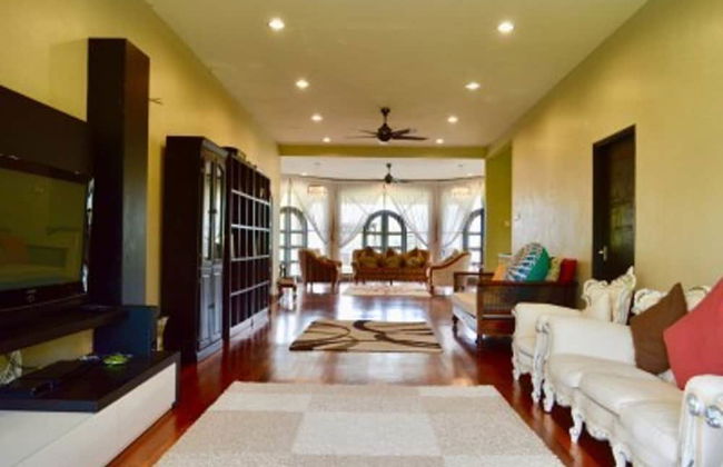 Tanah Aina Farouq - Foto 13