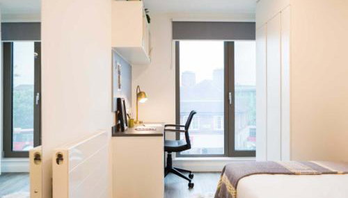 Student Only, Bronze Studio Upper Level White City - Foto 2