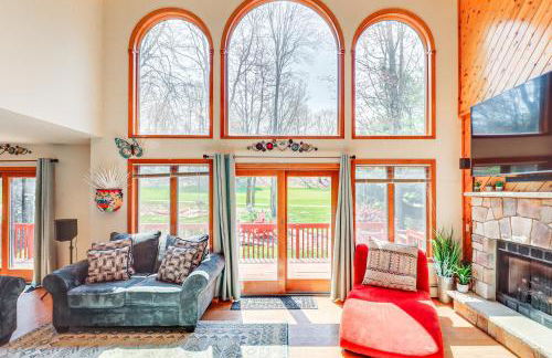 4 Mi to Slopes! Split Rock Resort Home with Fire Pit - Foto 7