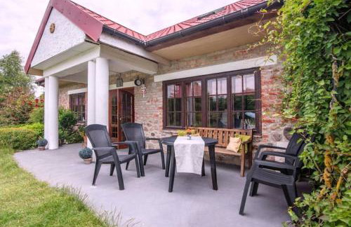 Atmospheric holiday home with a swimming pool - Foto 29