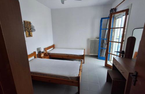 Με θέα τον όρμο της Βάρης - Photo 7