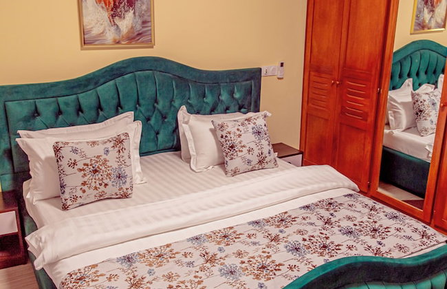 G&G Residency - Photo 17