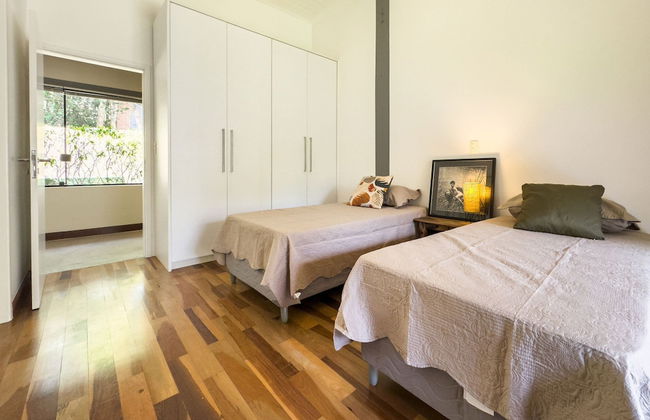 Casa térrea com piscina e cozinha de cinema | Granja Viana - Foto 7