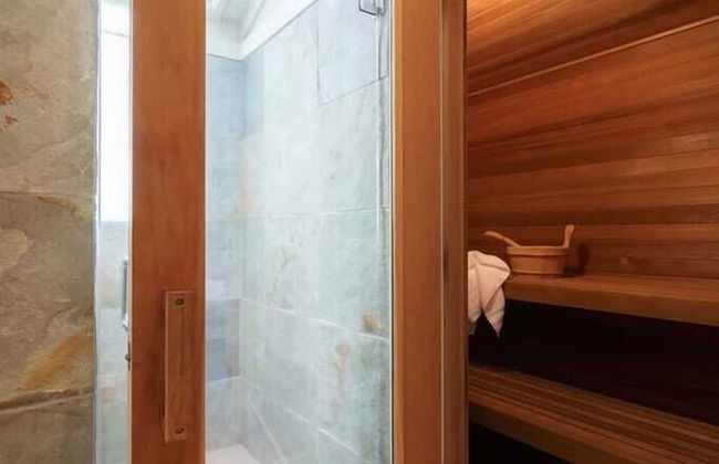 Chapman Cove by Avantstay Gorgeous Beach Bungalow w/ Sauna - Photo 15