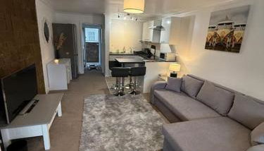 1st floor studio flat in Crawley! Close to Gatwick - Foto 2