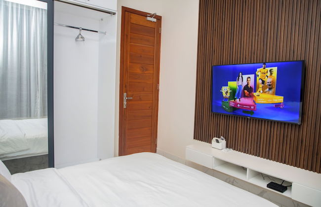 unreal homes - Photo 22