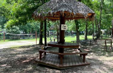 Casita with Swimming Pond & Sand Volleyball Access - Foto 12