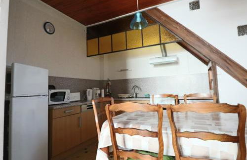 Appartement 2* avec jardin privé, 4 pers, à La Bourboule - FR-1-858-10 - Foto 8