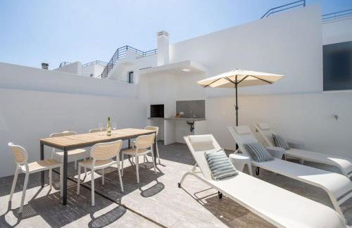 Modern Villa with Private Pool Near Baleal Beach - Photo 2
