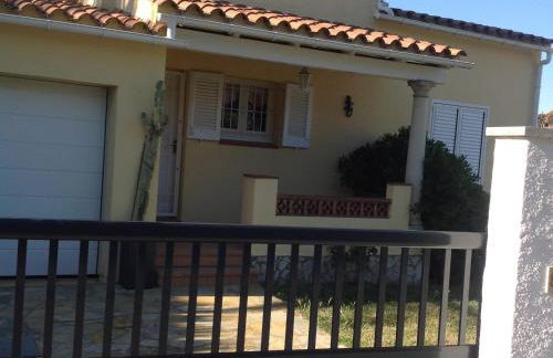 Casa con Piscina, A/A, BBQ, WiFi y Garaje en Sant Pere Pescador - ES-89-76 - Foto 22