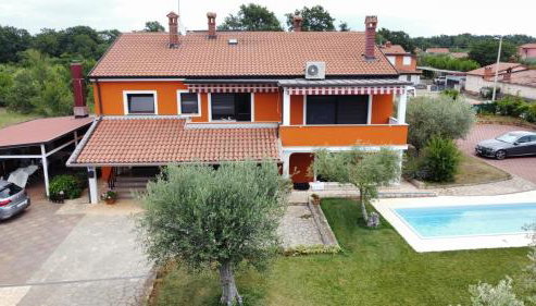 Apartments Majda - Foto 3, Garden view