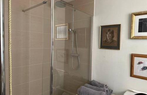 New luxury self-contained studio - Foto 5