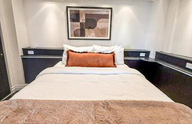 Crystal Palm Lakefront Luxury Home 6 Bed and 5 Bath - Foto 70