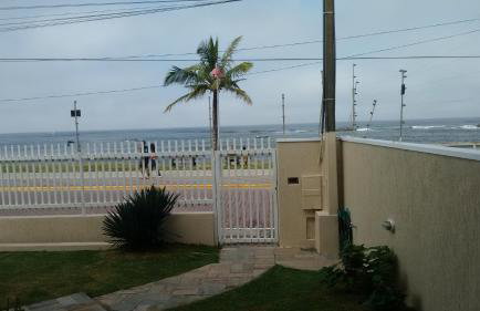 CASA - FRENTE PARA O MAR - Foto 13