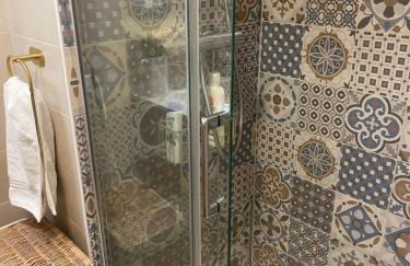 Disney T3 LUXE neuf 6P 2 ch 2 salle de bain parking privé en sous sol lit bébé C105 - Foto 17