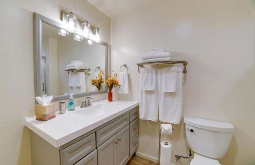 Waterfront Lakeport Rental Home with Private Dock! - Foto 16