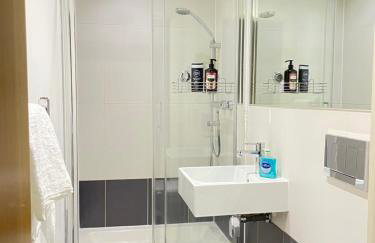Wharf Inn Premier Apartment Central Manchester - Free Private Parking - Foto 8
