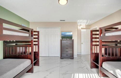 South Facing Pool, Close to Attractions, Remodeled - Foto 24