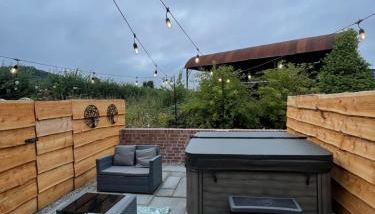 Bramble Cottage - Cosy 2 Bed With Deluxe HOT TUB & Log Burner - Foto 3