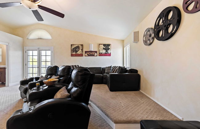 Chardonnay Charm by Avantstay Luxe Group Retreat w/ Pool Mins to Wineries - Foto 16