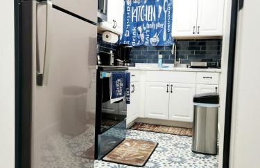 Cozy 2BR in Newark for Families, Work & Long Stays - Photo 5