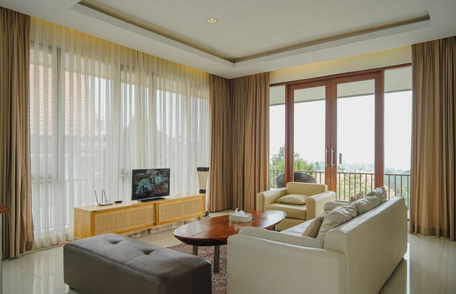 Oyama City View 4BR Villa with a Heated Pool - Photo 12