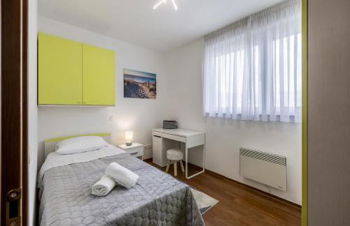 Three Lions Apartment - Photo 29