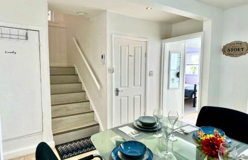 5 bedroom detached house sleeps 13 spacious Parking 5 mins driving to Bicester Village - Foto 54