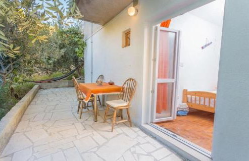 Robinson Erina - Photo 2