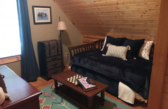 Tree Top Lodge - Gorgeous Lake Cabin With Hot Tub & Magnificent Views Of Forests And Mountains! 3 Bedroom Cabin by Redawning - Foto 14