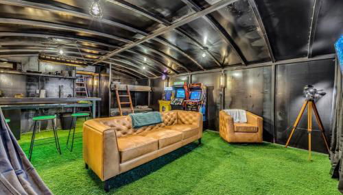 Underground Bunker - Photo 5