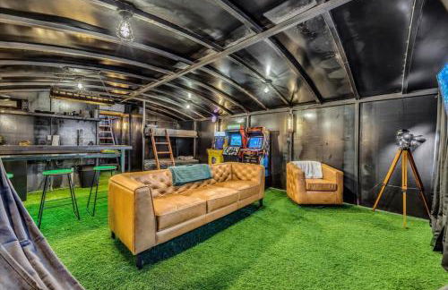 Underground Bunker - Photo 5