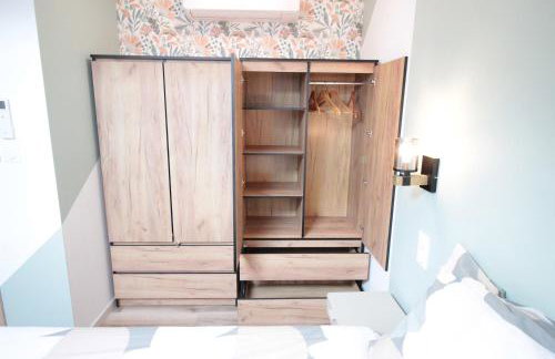 Verdun Centre - Full climatisation - 3 chambres - 7 couchages - 10 personnes - Parking Proche - Terrain 800m2 - Balnéothérapie - Air de jeux extérieurs - TOP CONFORT - Géré par PrestaZen'Services - Photo 52