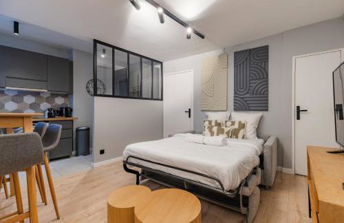 Chic 2-room apartment in the heart of Parisian luxury - Photo 7