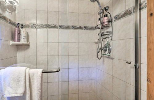 Cozy Story Book Barn Cottage with Scenic View - Foto 18