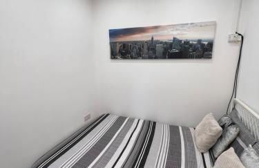 Modern flat in Egham by Royal Holloway University Royal Ascot and Windsor near Heathrow Airport - Foto 27