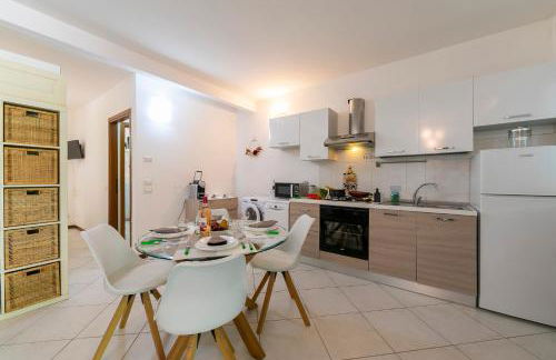 Niko's House Salò at 200m from Lake - Happy Rentals - Foto 19