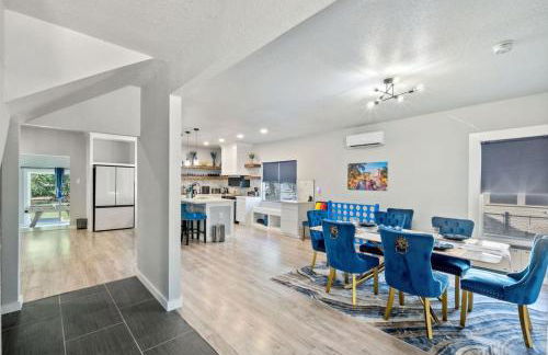 Gorgeous 6BR Sleeps 18 w Hot Tub - Foto 20