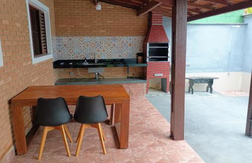 Casa de praia 600 metros da Praia e 1km do Centro da cidade - Foto 1